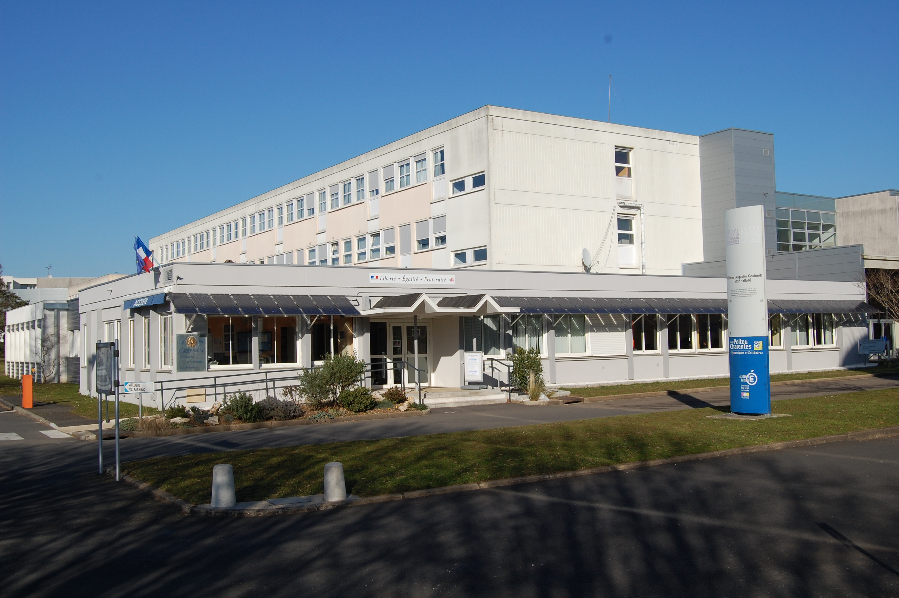 Lycee Charles De Coulomb
